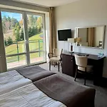 Hotel 4 Pory Roku & 3*