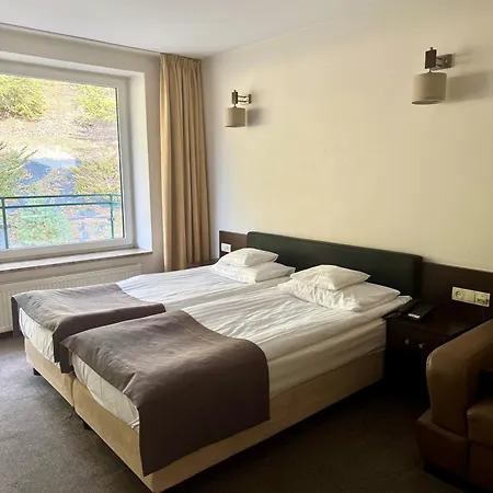 4 Pory Roku & Крыница-Здруй