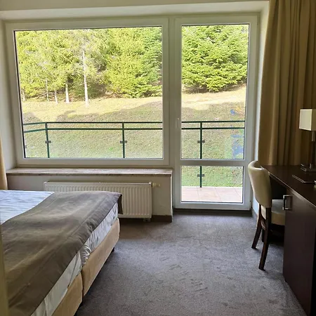 4 Pory Roku & Hotel Krynica-Zdrój