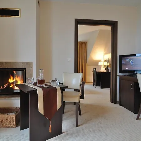 4 Pory Roku & Отель Крыница-Здруй