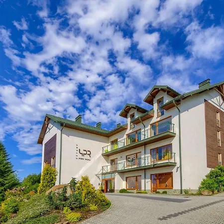 Отель 4 Pory Roku &