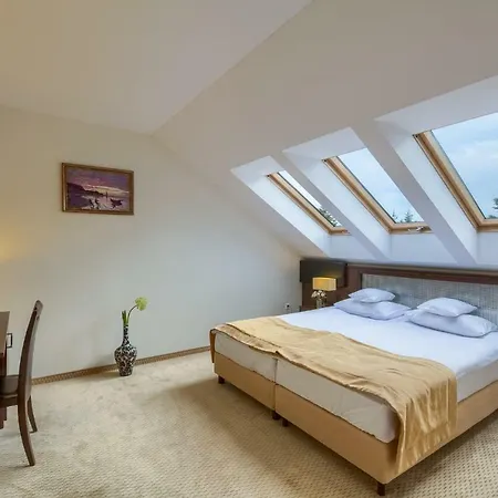 4 Pory Roku & Hotel Krynica Zdroj