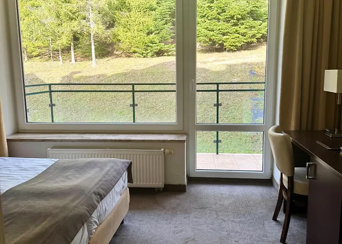 4 Pory Roku & 酒店 克雷尼察