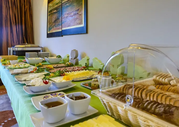 4 Pory Roku&spa Hotel 3*