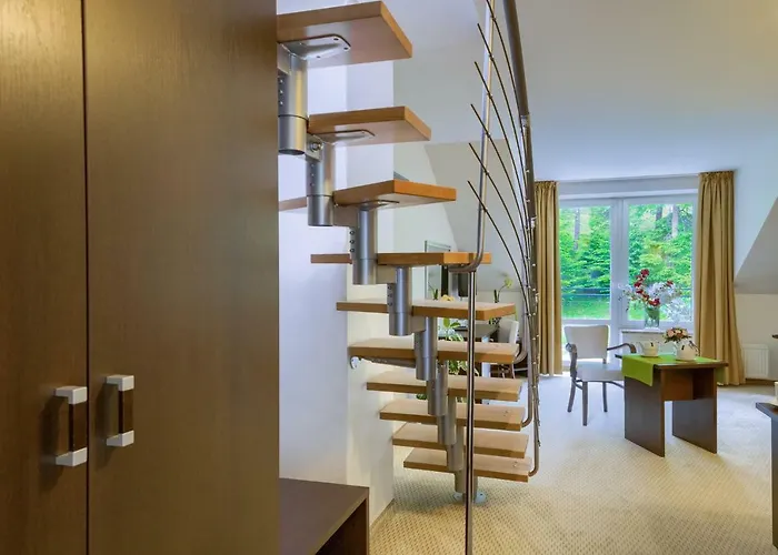 4 Pory Roku & 酒店 3*