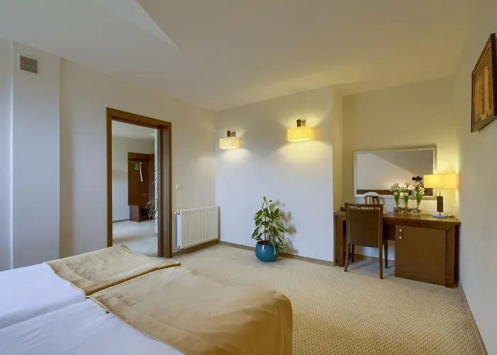 4 Pory Roku & 酒店 克雷尼察